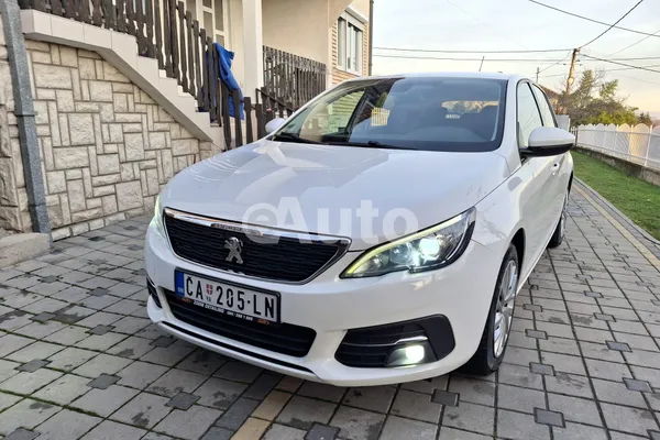 Peugeot 308 — polovni automobil