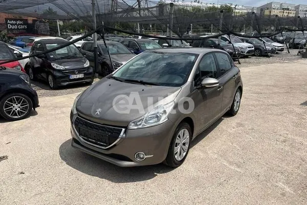 Peugeot 208 — polovni automobil