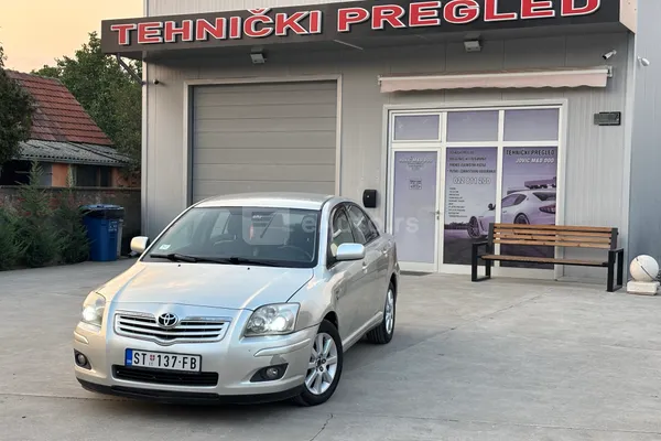 Toyota Avensis — polovni automobil