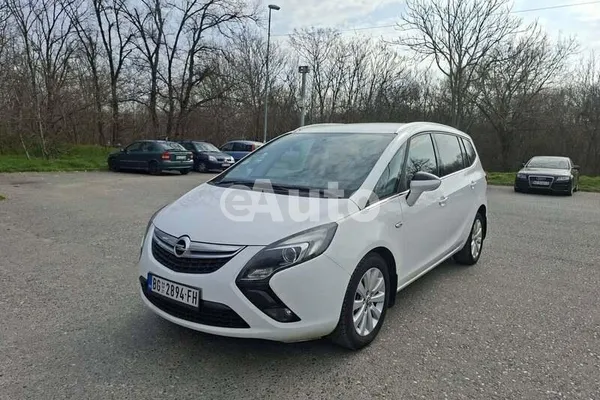 Opel Zafira — polovni automobil