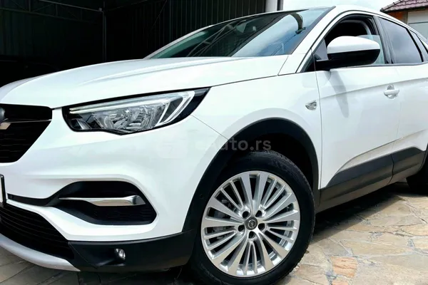 Opel Grandland X — polovni automobil