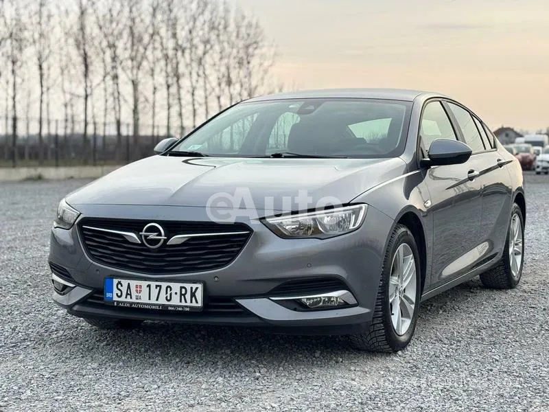 Opel Insignia — polovni automobil