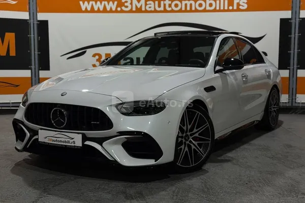 Mercedes Benz C 63 AMG — polovni automobil