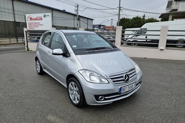 Mercedes Benz A 180 — polovni automobil