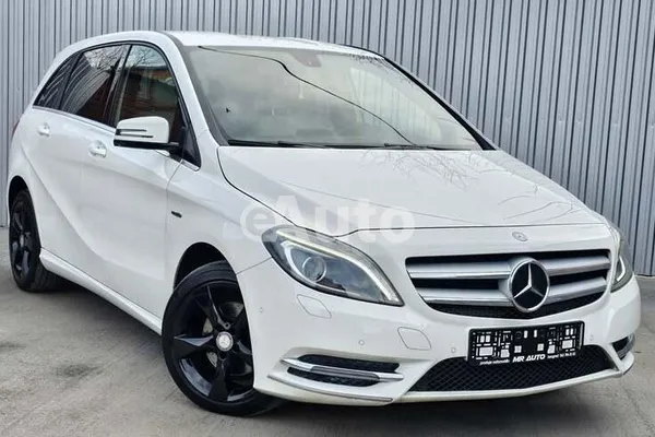 Mercedes Benz B 180 — polovni automobil