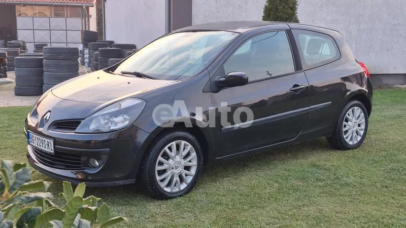 Renault Clio — polovni automobil