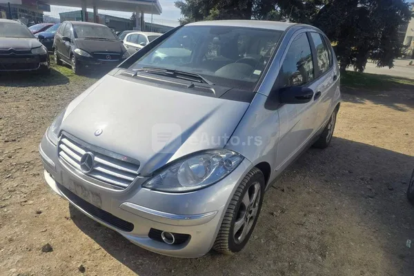 Mercedes Benz A 180 — polovni automobil