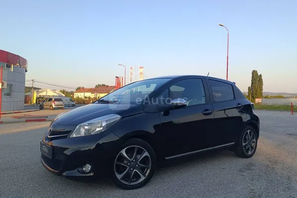 Toyota Yaris — polovni automobil, oglas