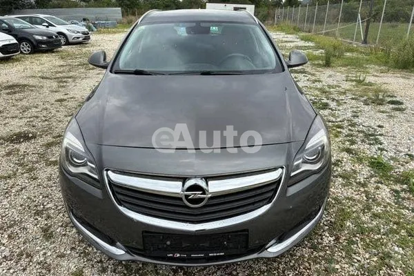 Opel Insignia — polovni automobil
