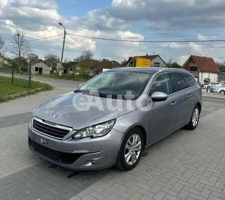 Peugeot 308 — polovni automobil