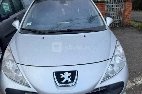 Peugeot 207 — polovni automobil