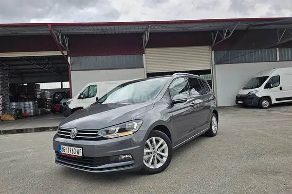 Volkswagen Touran — polovni automobil