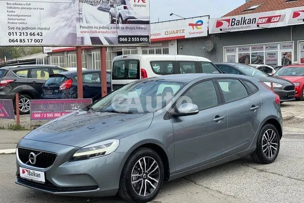 Volvo V40 — polovni automobil
