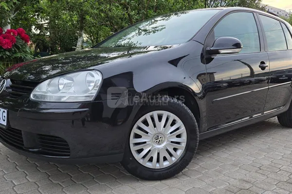 Volkswagen Golf 5 — polovni automobil
