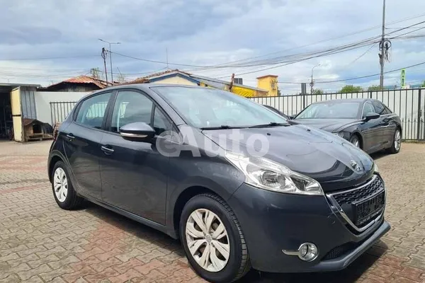 Peugeot 208 — polovni automobil