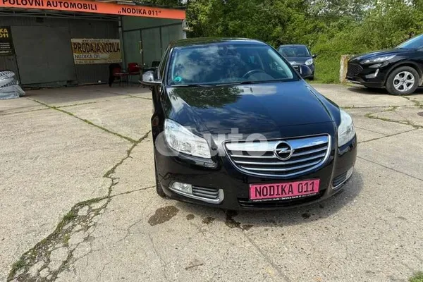 Opel Insignia — polovni automobil
