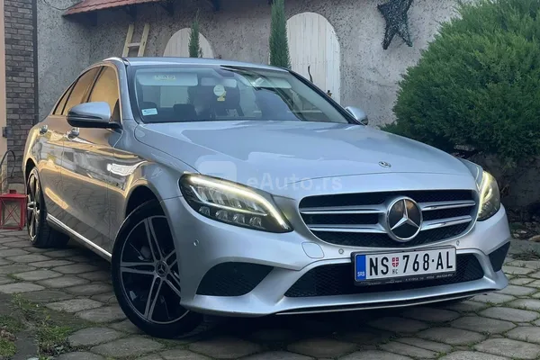 Mercedes Benz C 220 — polovni automobil