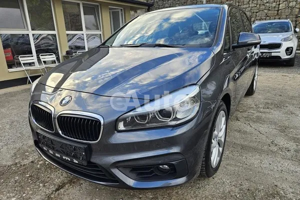 BMW 218 — polovni automobil