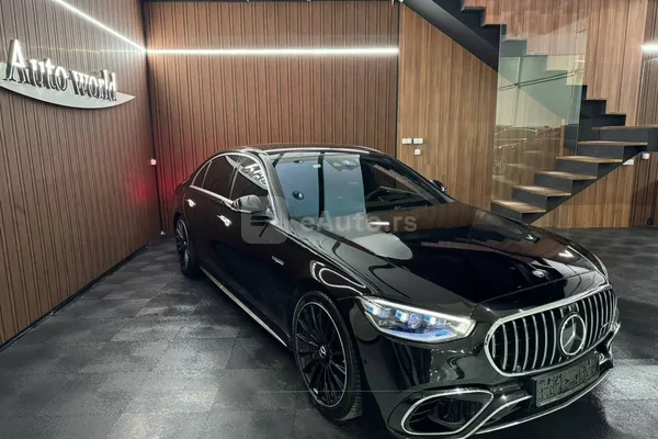 Mercedes Benz S 63 AMG — polovni automobil