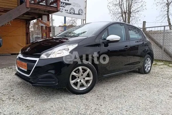 Peugeot 208 — polovni automobil