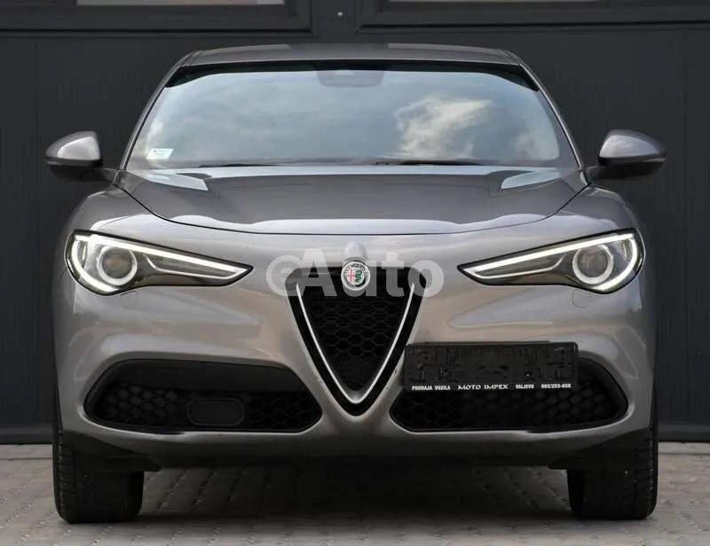 Alfa Romeo Stelvio — polovni automobil