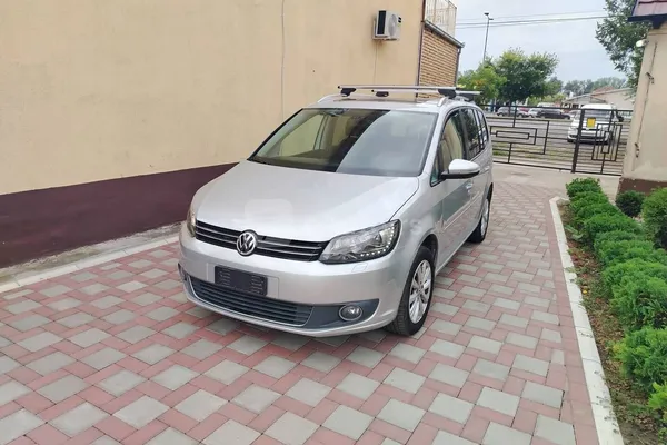 Volkswagen Touran — polovni automobil