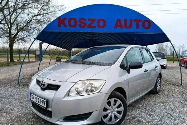 Toyota Auris — polovni automobil