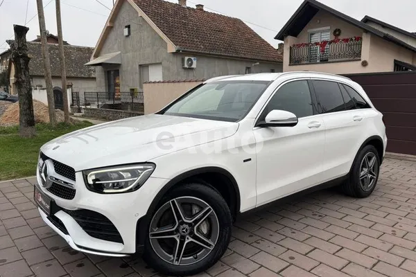 Mercedes Benz GLC 300 — polovni automobil