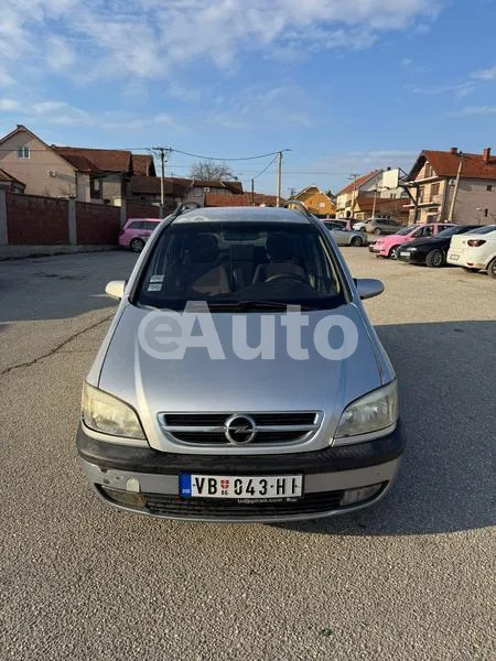 Opel Zafira — polovni automobil