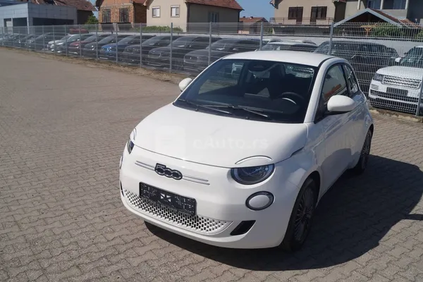 Fiat 500e — polovni automobil