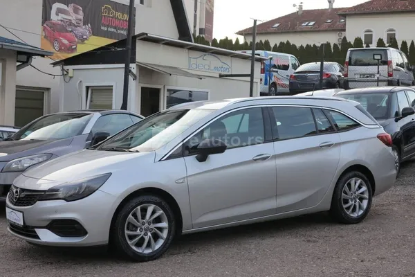 Opel Astra K — polovni automobil