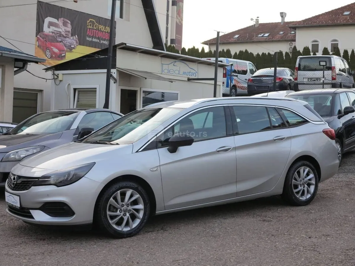 Opel Astra K — polovni automobil
