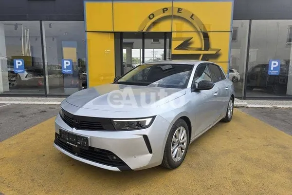 Opel Astra L — polovni automobil