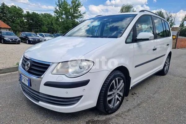 Volkswagen Touran — polovni automobil