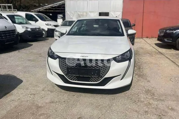 Peugeot 208 — polovni automobil