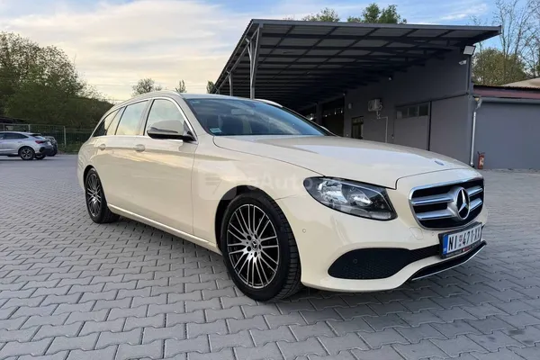 Mercedes Benz E 220 — polovni automobil