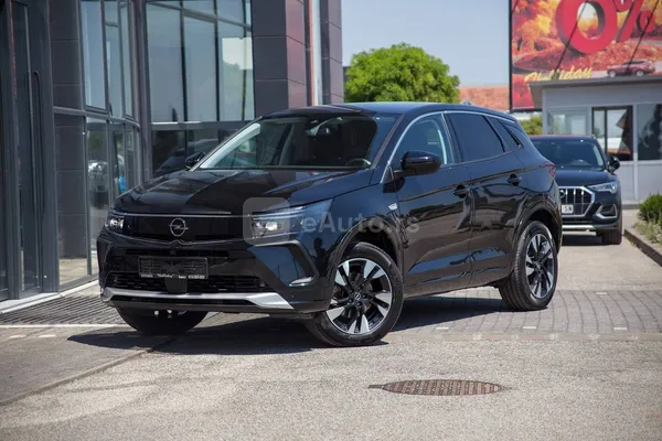 Opel Grandland — polovni automobil, oglas