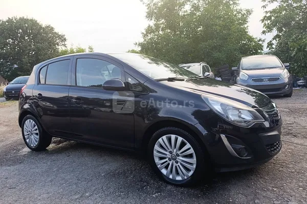 Opel Corsa D — polovni automobil