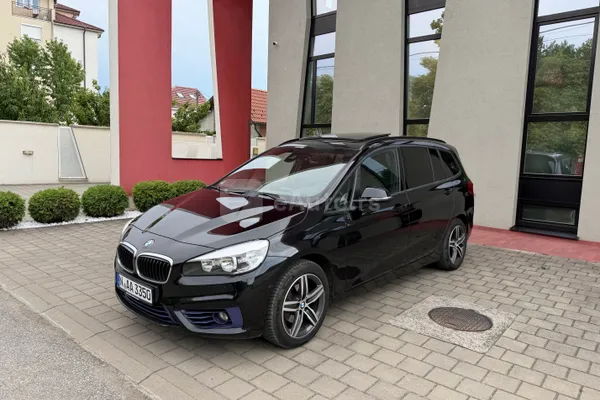 BMW 216 — polovni automobil