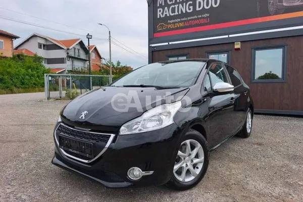 Peugeot 208 — polovni automobil