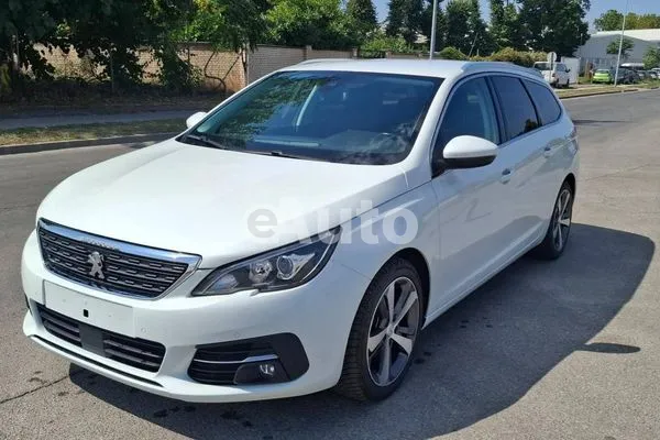 Peugeot 308 — polovni automobil