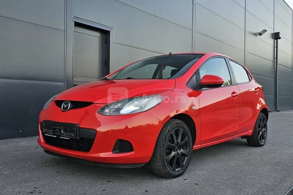 Mazda 2 — polovni automobil