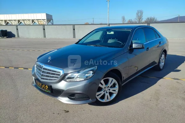 Mercedes Benz E 200 — polovni automobil, oglas
