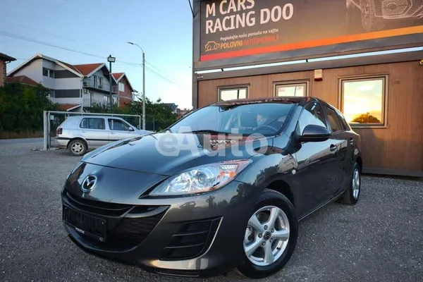 Mazda 3 — polovni automobil