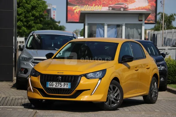 Peugeot 208 — polovni automobil, oglas
