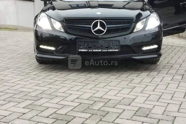 Mercedes Benz E 250 — polovni automobil