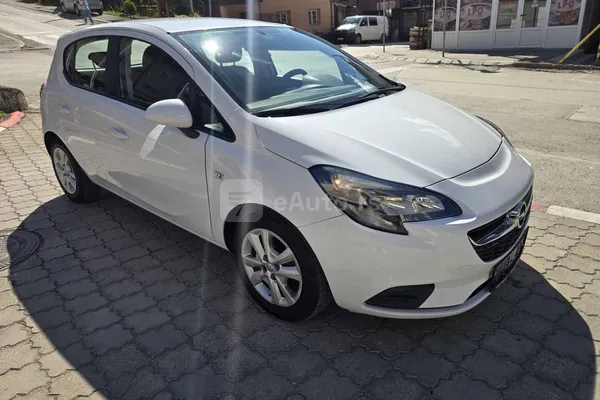 Opel Corsa E — polovni automobil
