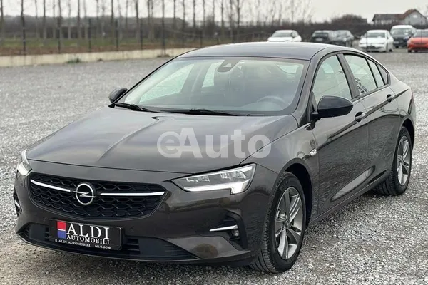 Opel Insignia — polovni automobil