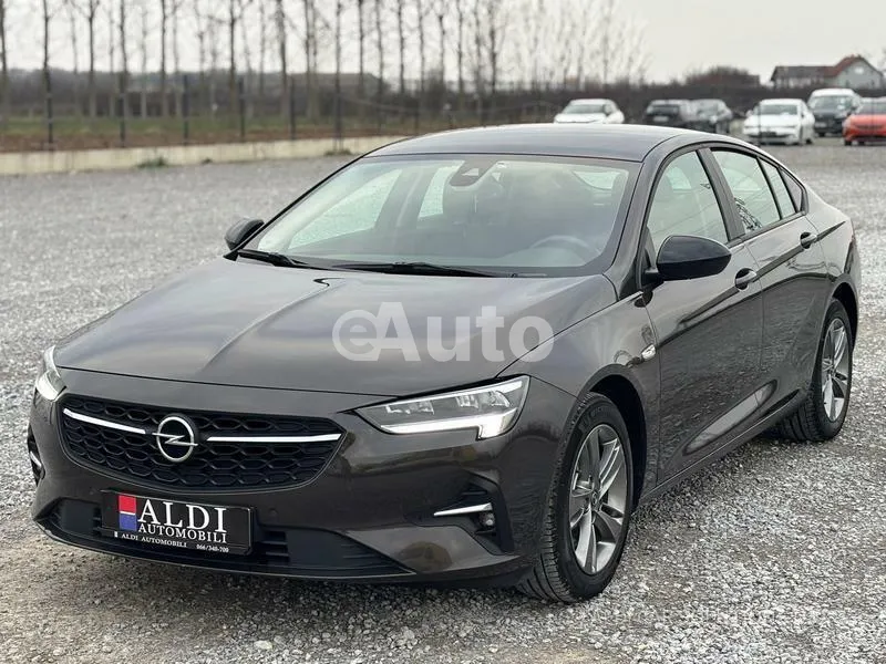 Opel Insignia — polovni automobil