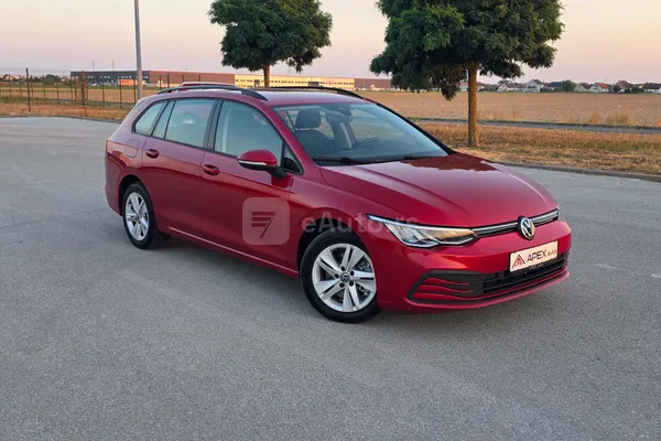 Volkswagen Golf 8 — polovni automobil